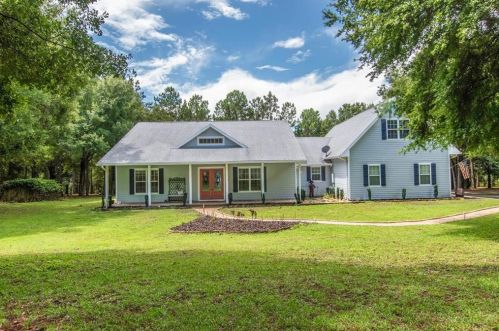 32550 Timber Hill Dr, Dade City, FL 33523-6207