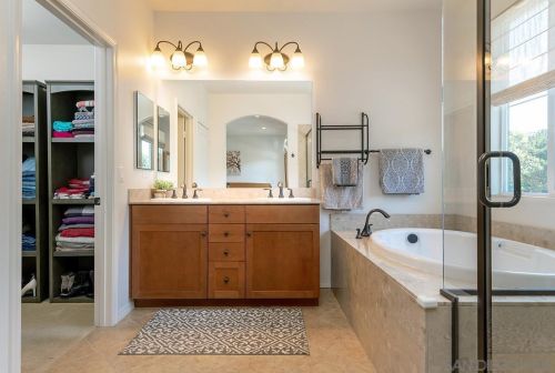 6962 Feldspar Pl, Carlsbad CA  92009-5212 exterior