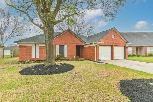 3817 Redbud Dr, Morgans Point TX  77571-4319 exterior