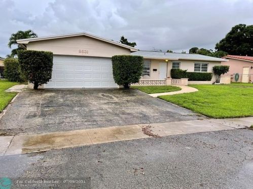 8631 17th Ct, Hollywood, FL 33024-3325