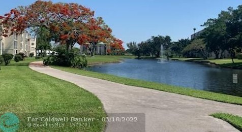 4 Abbey Ln, Delray Beach, FL 33446-1663