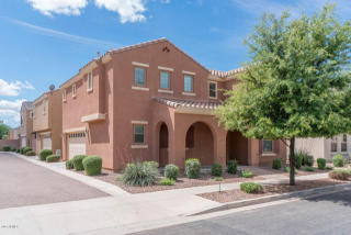 3345 Loma Vista St, Gilbert, AZ 85295-3451