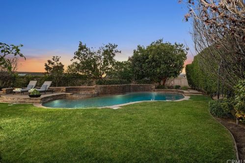 1921 Windward Ln, Newport Beach CA  92660-3816 exterior