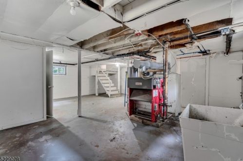 87 Melville Pl, Irvington NJ  07111-3048 exterior