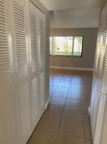 617 Meadows Cir, Boynton Beach FL  33436-8925 exterior