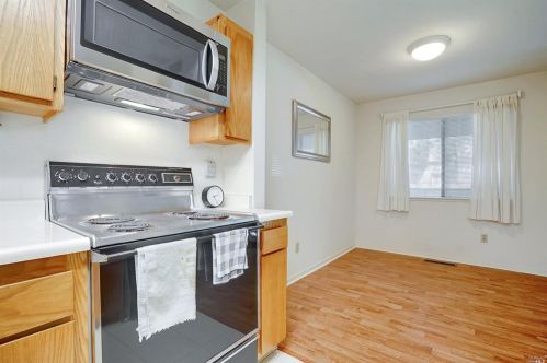 2512 Westberry Dr, Santa Rosa CA 95403-4134 exterior