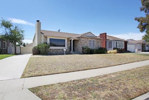 4383 Levelside Ave, Lakewood, CA 90712-3752