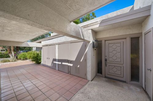 35054 Mission Hills Dr, Rancho Mirage CA  92270-1323 exterior