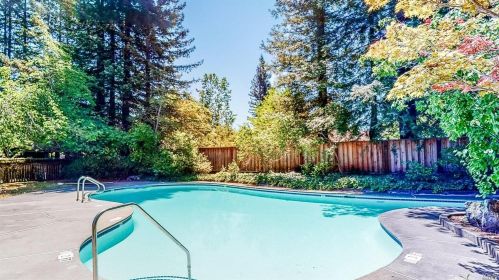 1426 Mission Blvd, Santa Rosa, CA 95409-4177