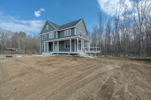 371 Main St, Hampstead, NH 03841-2090