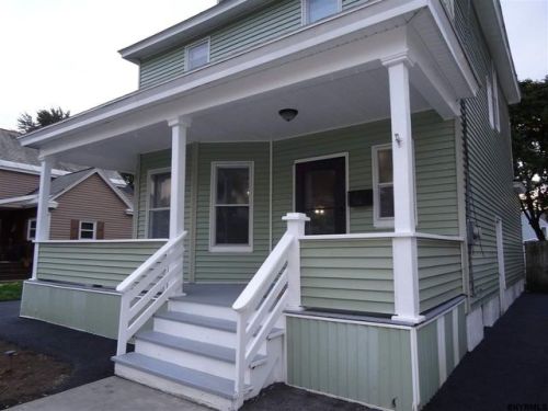 226 Cherry St, Schenectady, NY 12306-3118