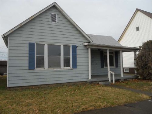 3112 4th St, Hanging Rock, OH 45638-2834