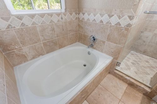 424 Stanford St, Vacaville CA  95687-4653 exterior