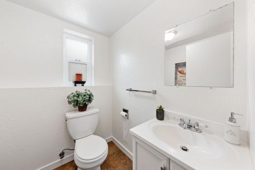 1360 Southgate Ave, Daly City CA  94015-3939 exterior