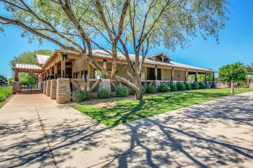 3638 Flamingo Way, Gilbert AZ 85297-5250 exterior