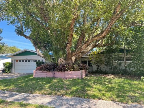 1821 Mosher Dr, Orlando, FL 32810-4943