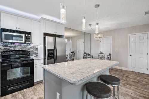 7367 Jamestown Ter, Hobe Sound FL  33455-5874 exterior