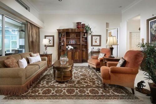 6636 Glen Arbor Way, Naples, FL 34119-4656