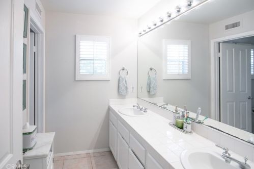 1 Belfort, Newport Beach CA  92657-1075 exterior