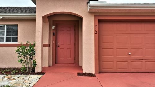 212 12th St, Lehigh Acres, FL 33972-7317