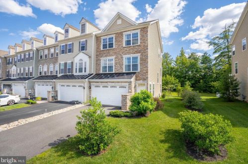 24 Grissom Dr, Bear DE  19701-6848 exterior