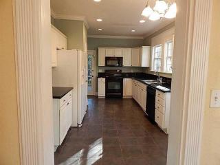 409 Forest Ave, Shreveport LA  71104-4401 exterior