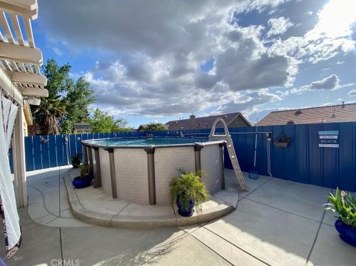 1187 Brookmeade Cir, Beaumont CA  92223-7024 exterior