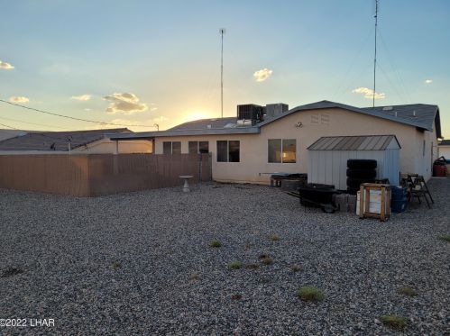3118 Shoshone Dr, Lake Havasu City, AZ 86406-8673