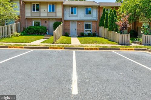 601 Clearwater Ct, Herndon VA  20170-4125 exterior