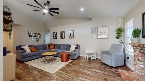 2237 Heritage Manor Dr, Riverbank CA  95367-2649 exterior