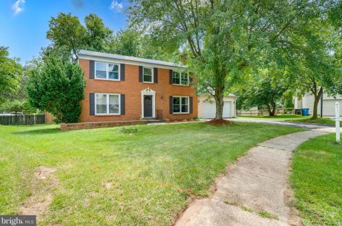 12701 Flagship Ct, Herndon, VA 20170-2951