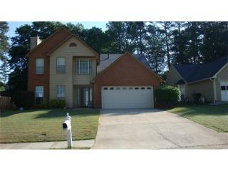 3035 Shady Woods Cir, Lawrenceville, GA 30044-2576