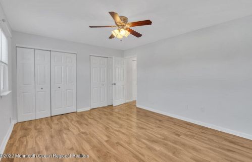 60 Greenwood Loop Rd, Bricktown NJ  08724-1254 exterior