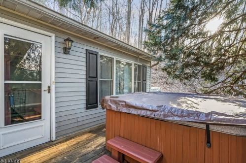 1 Watergate Dr, High Bridge, NJ 08829-2205