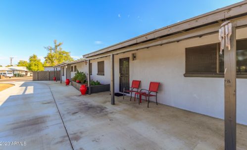 7332 17 Ave, Phoenix AZ 85085-6300 exterior