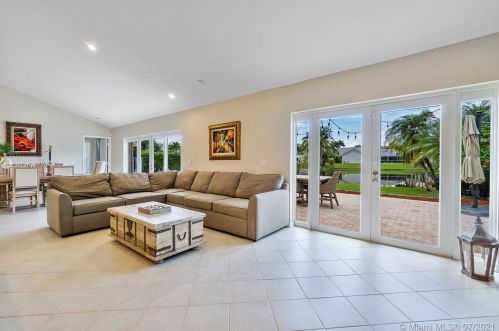 16255 10 St, Hollywood FL  33024-4410 exterior