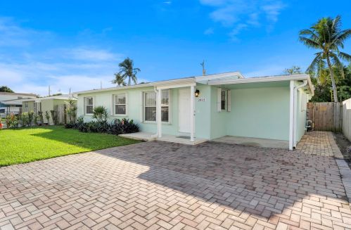 2012 Longwood Rd, West Palm Beach, FL 33409-6320
