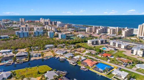 5 Fairview Blvd, Fort Myers Beach FL  33931-4565 exterior