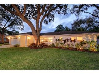 1128 Burke Ave, Dunedin, FL 34698-2203