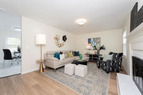 2601 Daye Dr, Greensboro NC  27406-6205 exterior