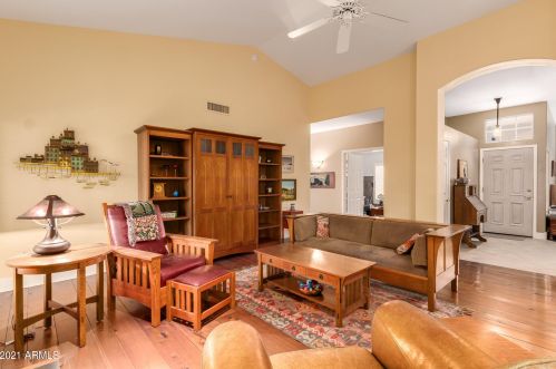 4537 Fernwood Ct, Cave Creek AZ  85331-3213 exterior