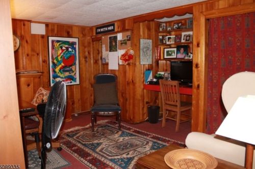 21 Diana Rd, Greystone Park NJ  07950-2104 exterior