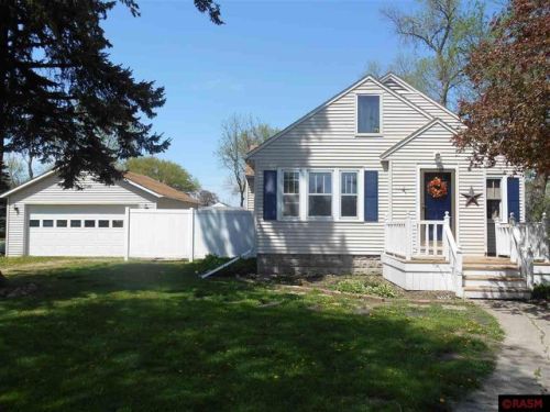 403 Willis St, Elmore, MN 56027-4401