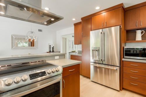 3555 Murdoch Dr, Palo Alto CA  94306-3636 exterior