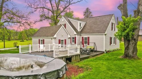 3 Indian Ln, Vanderbilt, PA 15486-1167