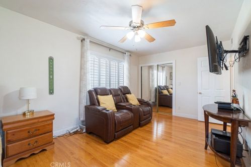 19406 Pricetown Ave, Long Beach CA  90746-2680 exterior