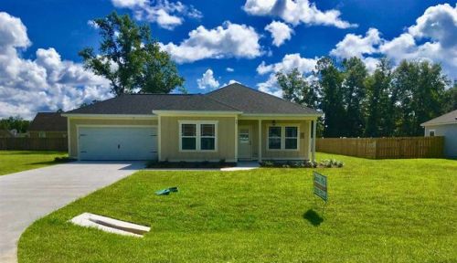 49 Saralan Ct, Crawfordville, FL 32327-2304