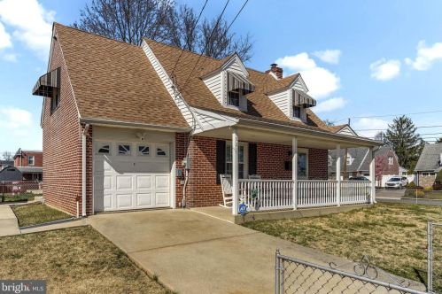 521 Bartlett Ave, Ridley Park, PA 19078-2604
