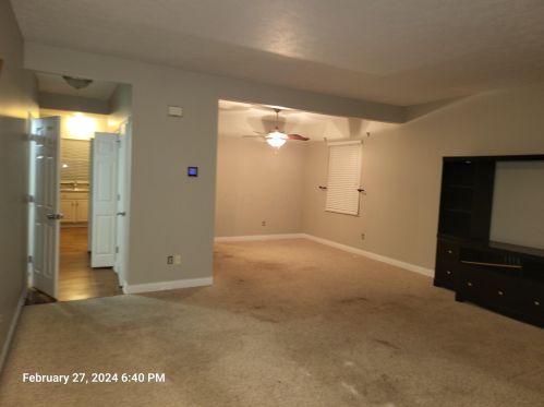 4688 Trumhall Dr, Darbydale, OH 43123-8129
