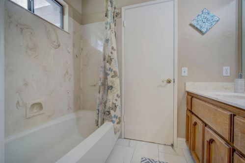 214 Wales Dr, Folsom CA  95630-2851 exterior